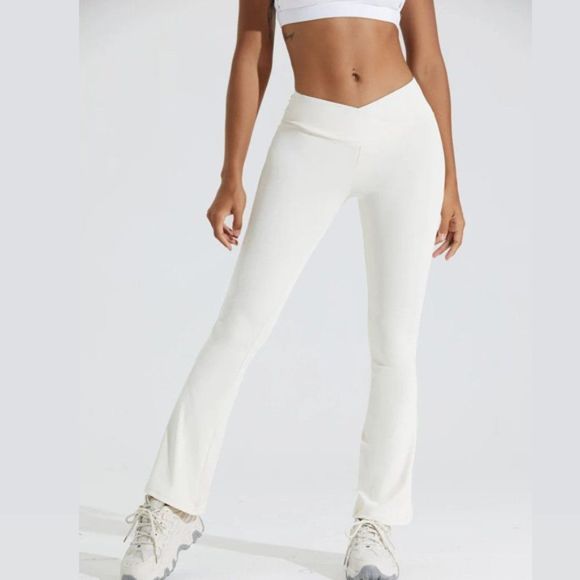 Crossover Flare Legging - Flare - Activity Legging - Crossover Waist - Work out - Picture 6 of 7